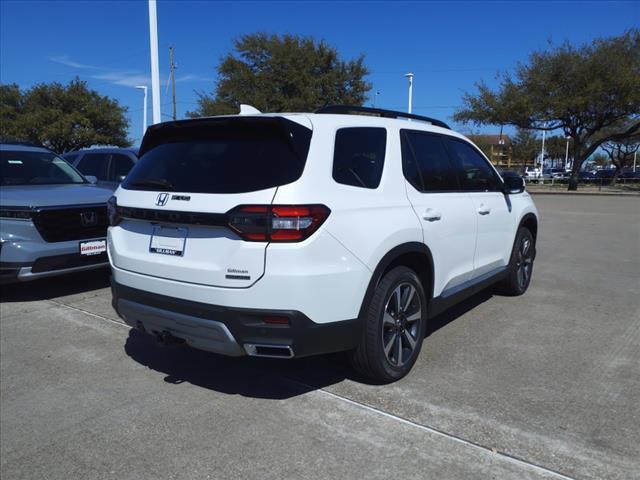 new 2025 Honda Pilot car, priced at $51,070