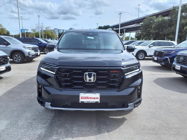 new 2025 Honda Pilot car, priced at $50,895