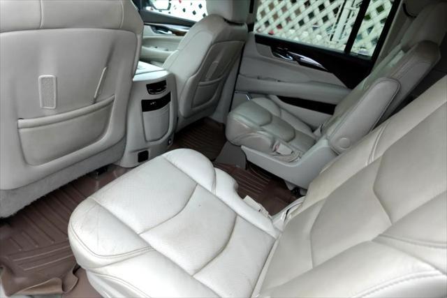 used 2016 Cadillac Escalade ESV car, priced at $20,800