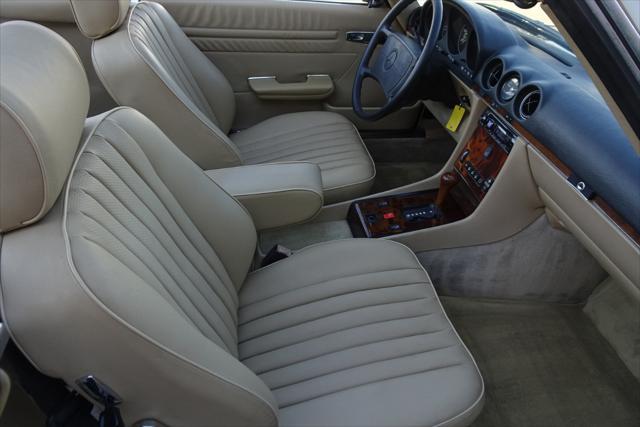 used 1988 Mercedes-Benz SL-Class car, priced at $32,800