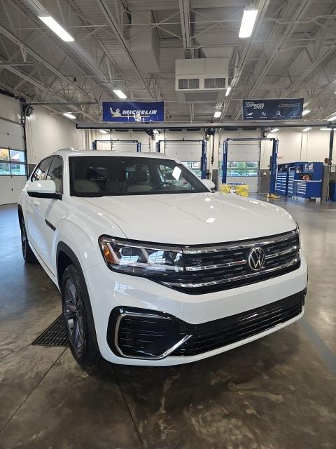 used 2021 Volkswagen Atlas Cross Sport car, priced at $21,460