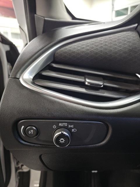 used 2021 Chevrolet Malibu car, priced at $13,915