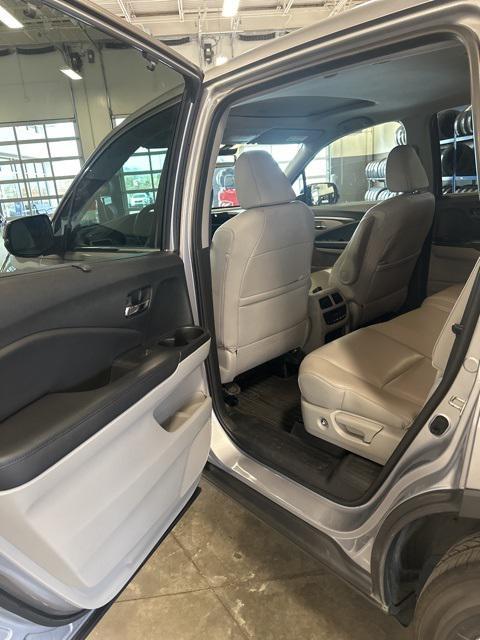 used 2021 Honda Pilot car, priced at $26,566