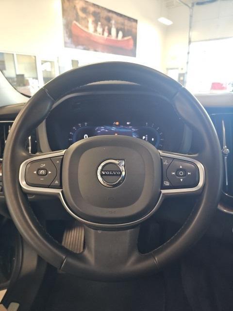 used 2022 Volvo XC60 car, priced at $30,977