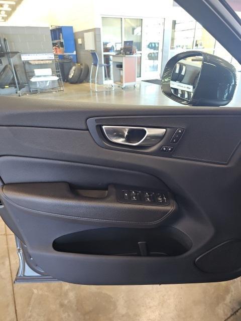 used 2022 Volvo XC60 car, priced at $30,977