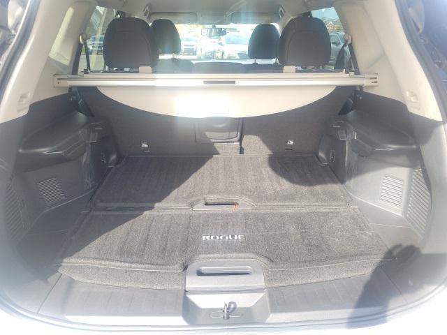 used 2018 Nissan Rogue car, priced at $16,277