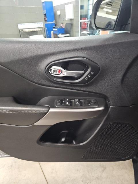 used 2021 Jeep Cherokee car, priced at $16,950