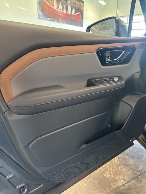 new 2025 Subaru Forester Hybrid car, priced at $40,621
