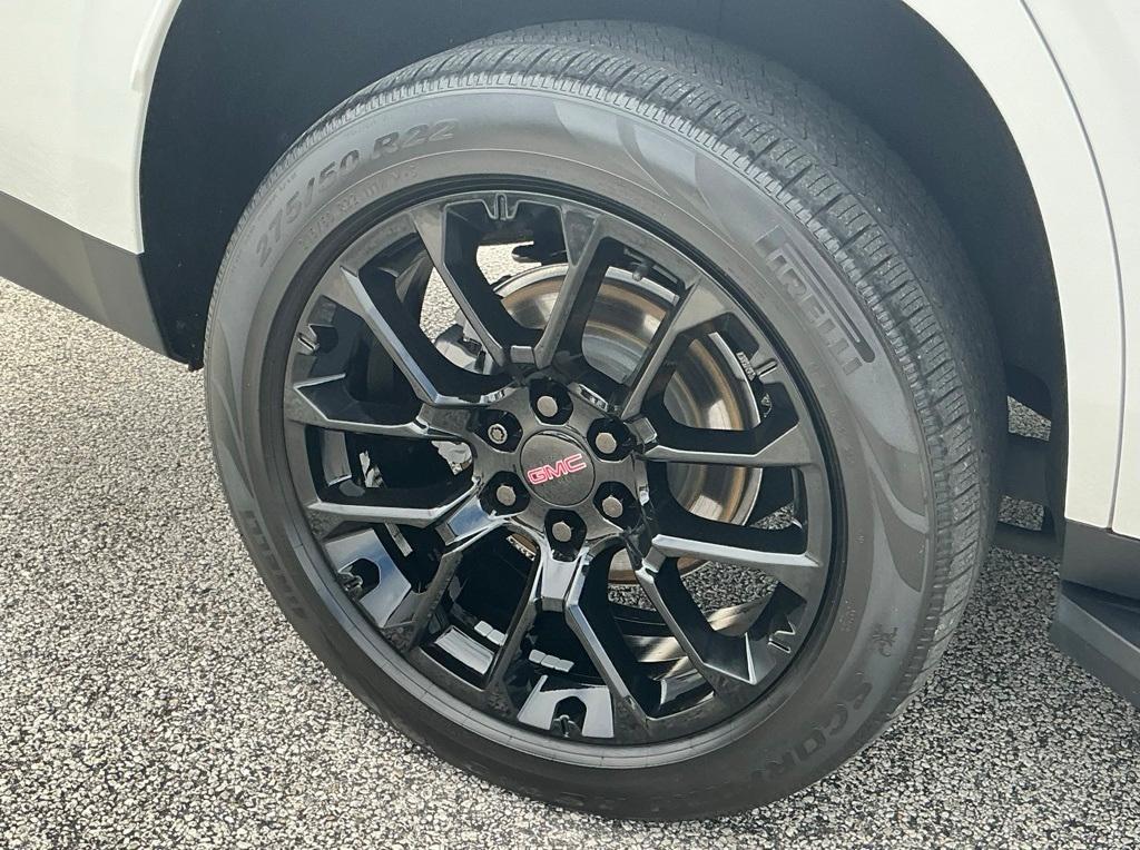 used 2022 GMC Yukon car, priced at $47,898