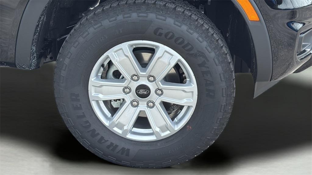 new 2025 Ford Ranger car, priced at $30,817