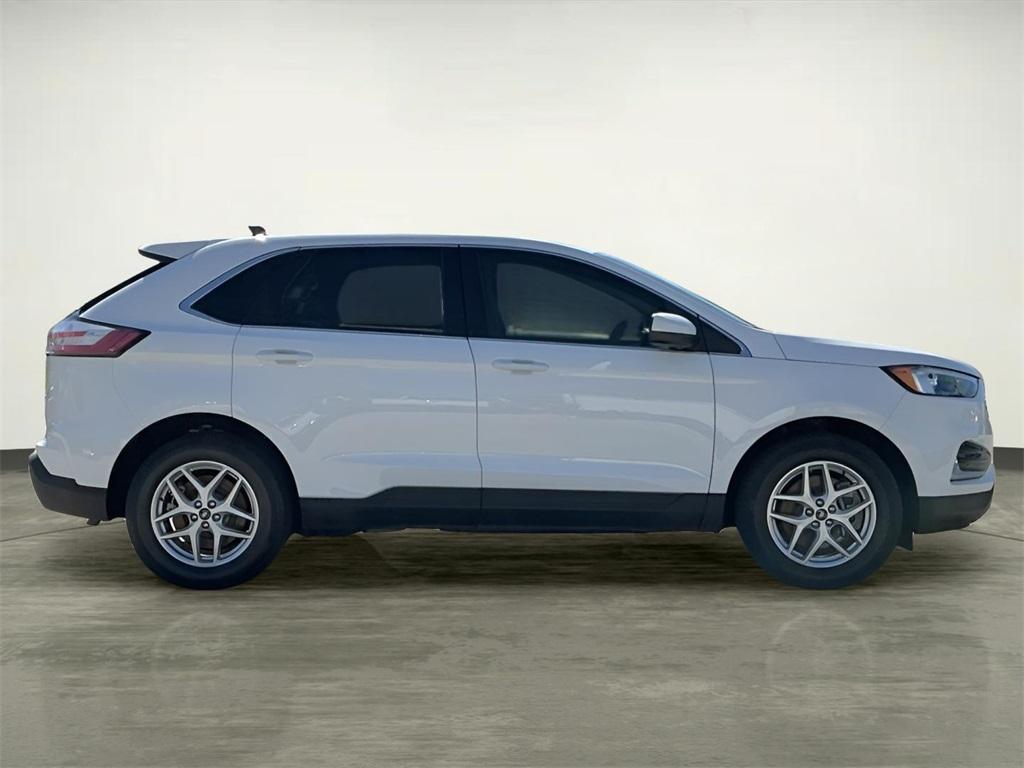 used 2024 Ford Edge car, priced at $22,495