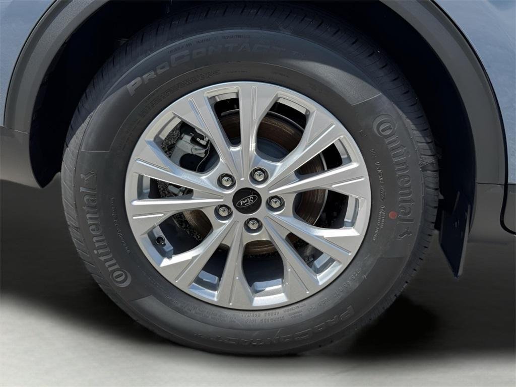 new 2025 Ford Escape car, priced at $27,305