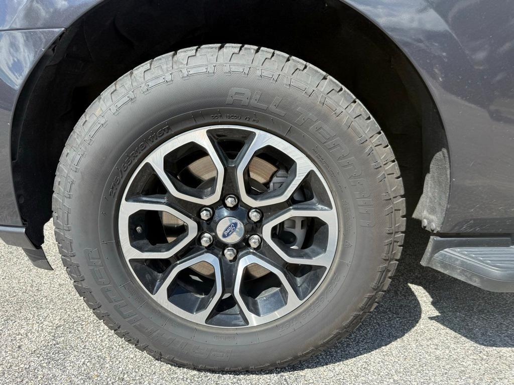 used 2024 Ford Expedition car, priced at $46,354
