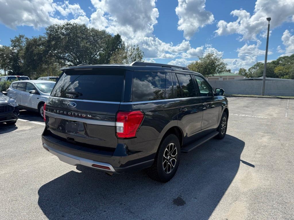 used 2024 Ford Expedition car, priced at $46,354