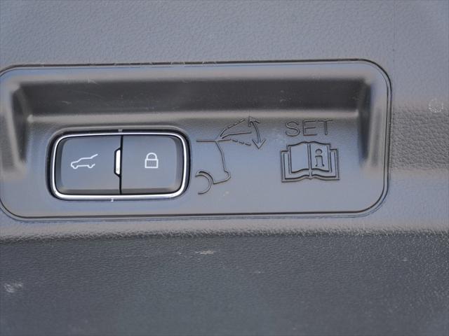 used 2022 Ford Explorer car, priced at $31,850