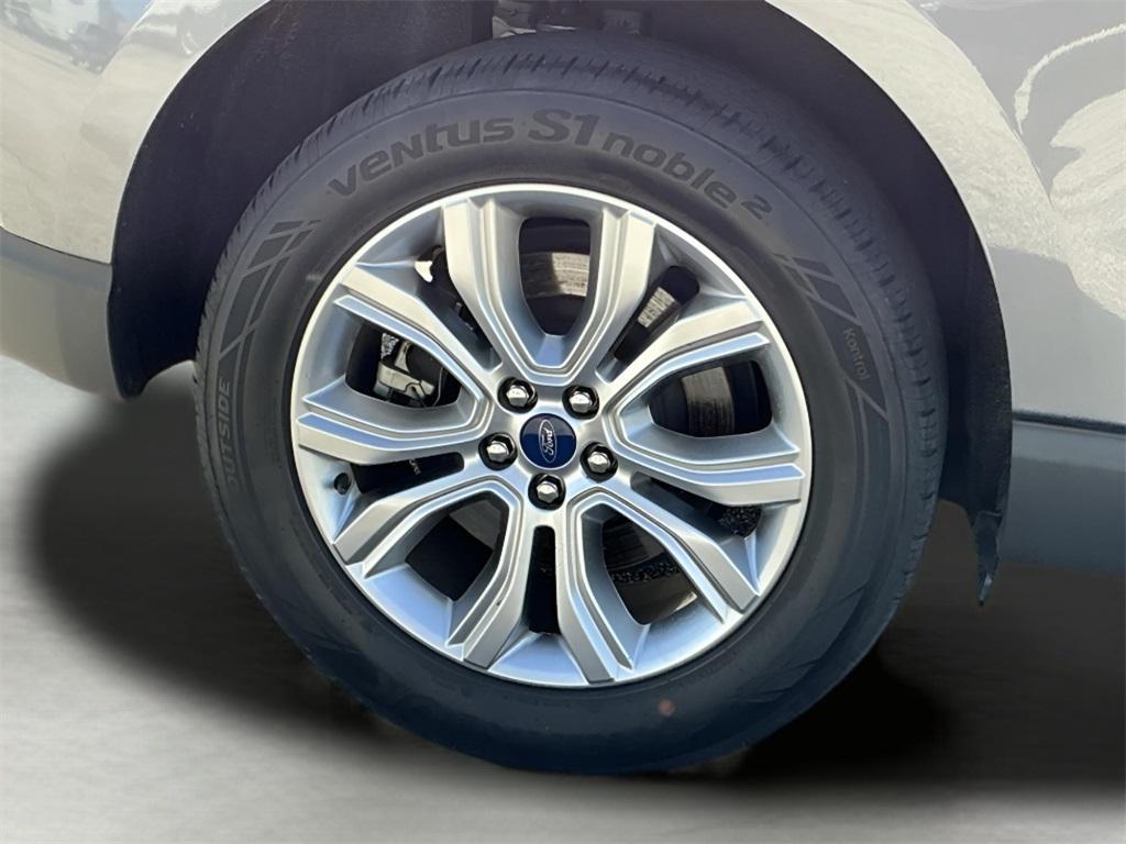 used 2022 Ford Edge car, priced at $21,995