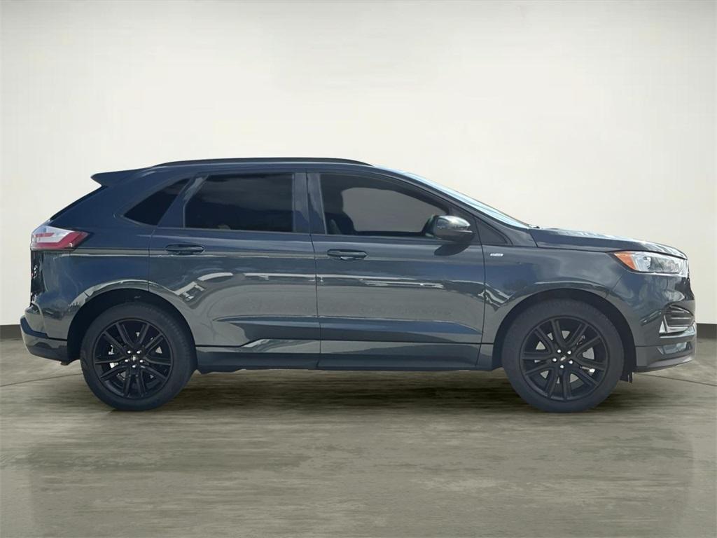 used 2024 Ford Edge car, priced at $34,328
