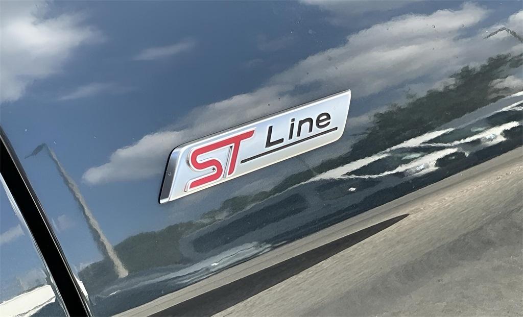 used 2024 Ford Edge car, priced at $34,328