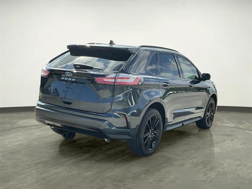 used 2024 Ford Edge car, priced at $34,328