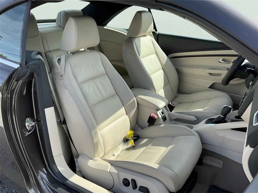 used 2015 Volkswagen Eos car, priced at $8,500