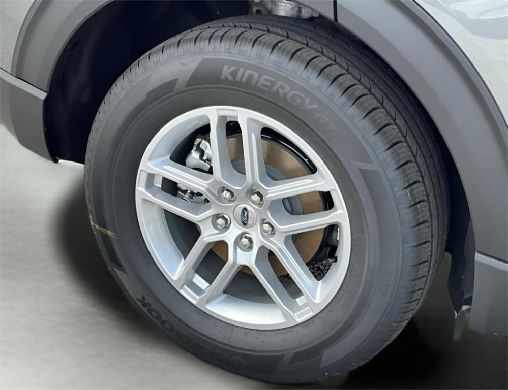 new 2026 Ford Explorer car, priced at $39,229