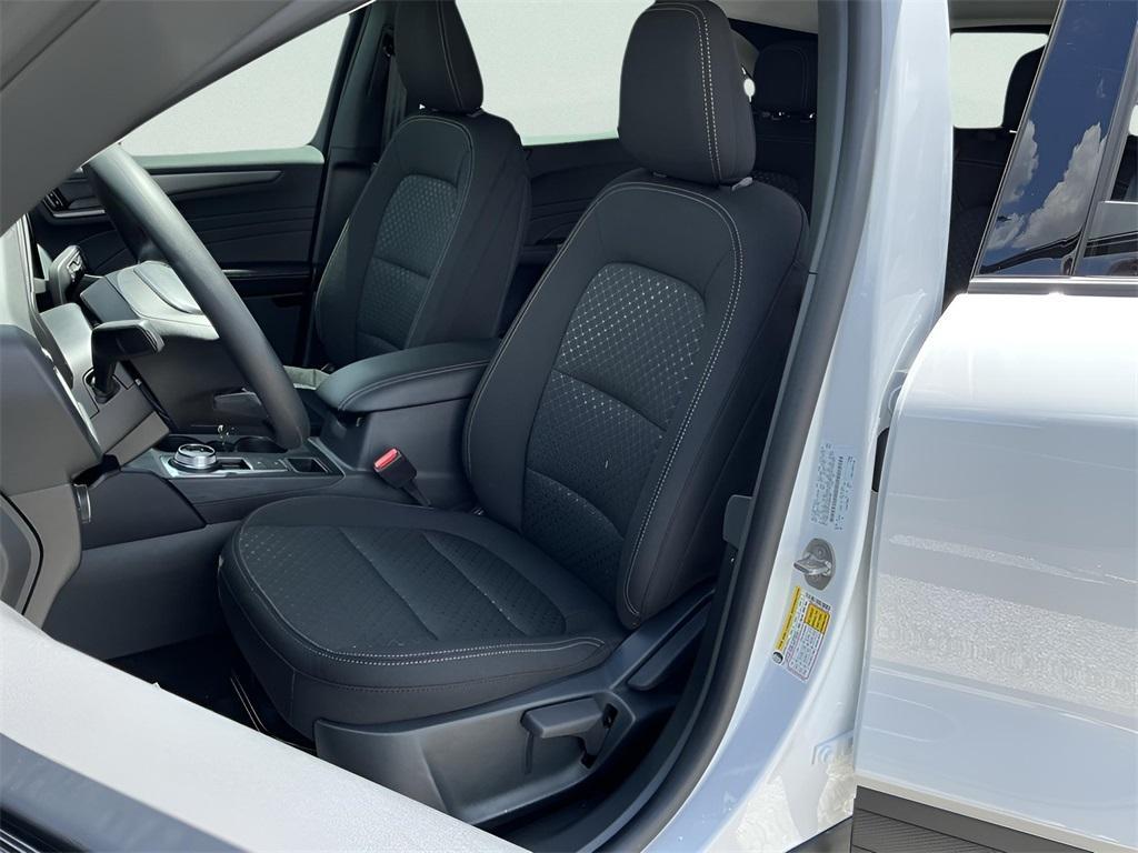 new 2025 Ford Escape car, priced at $25,806