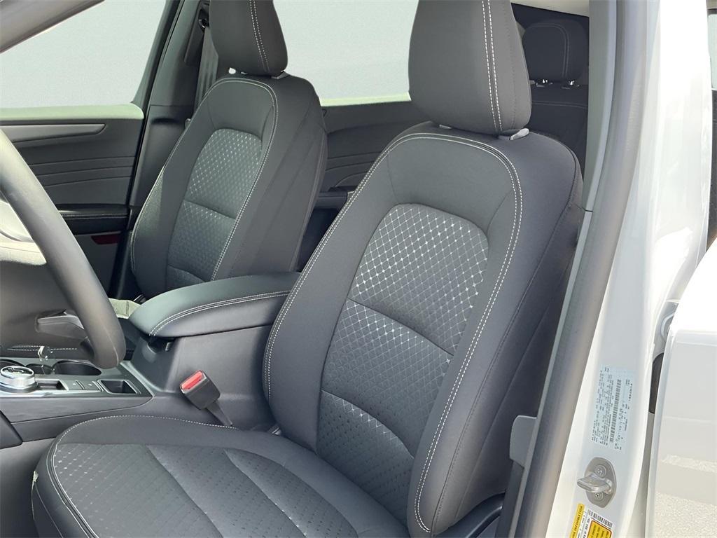 new 2025 Ford Escape car, priced at $25,806