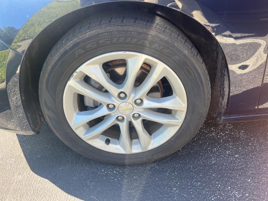 used 2017 Chevrolet Malibu car, priced at $13,995