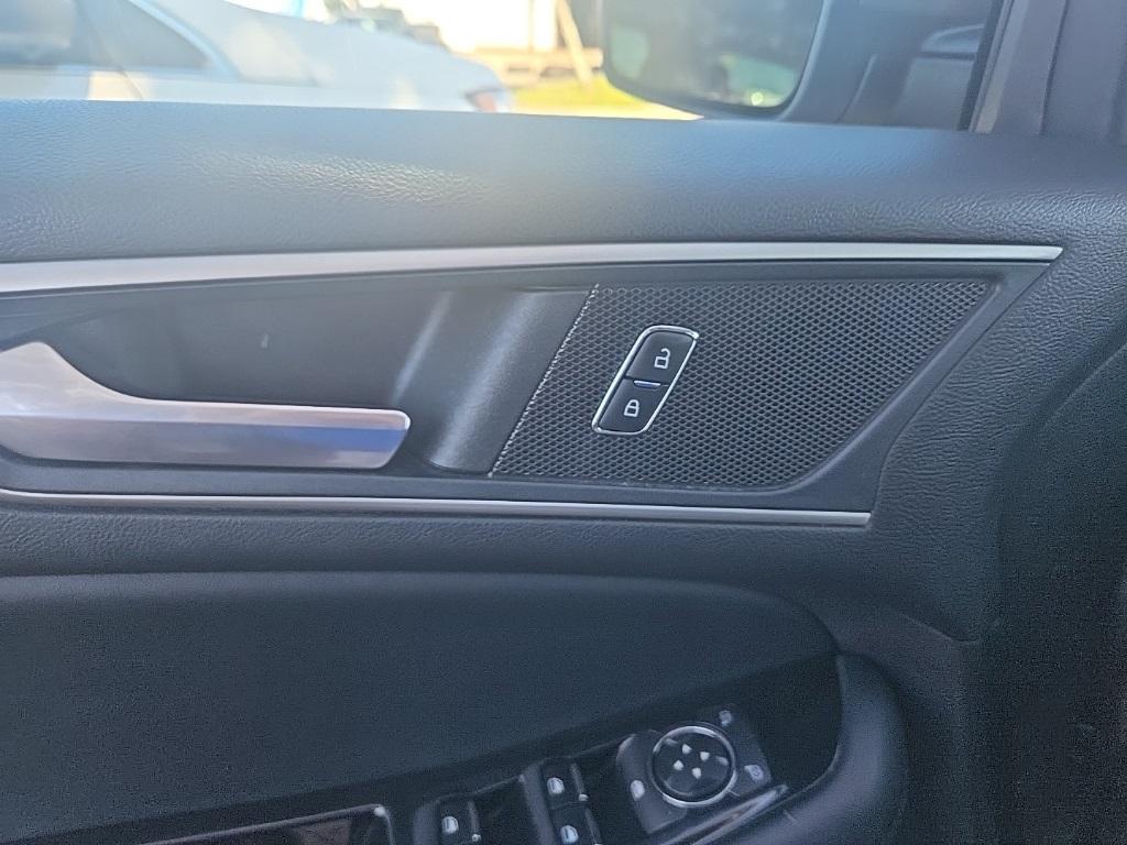 used 2019 Ford Edge car, priced at $16,995