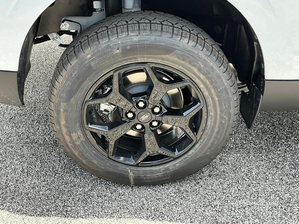 new 2025 Ford Maverick car, priced at $33,537