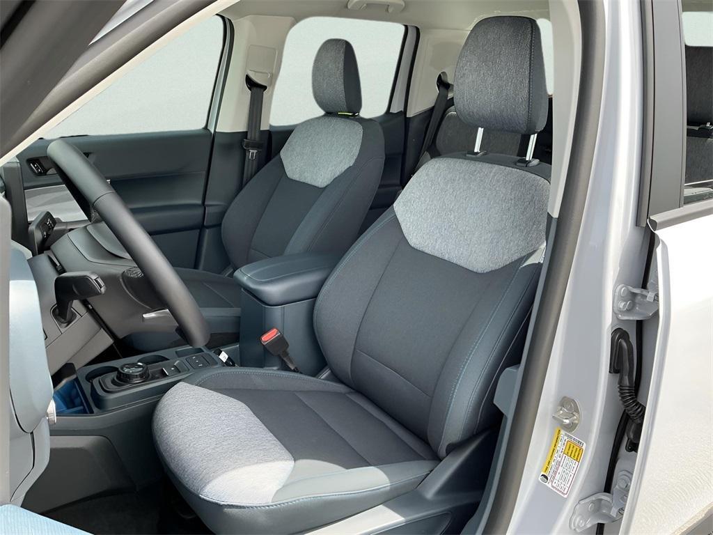 new 2025 Ford Maverick car, priced at $32,037