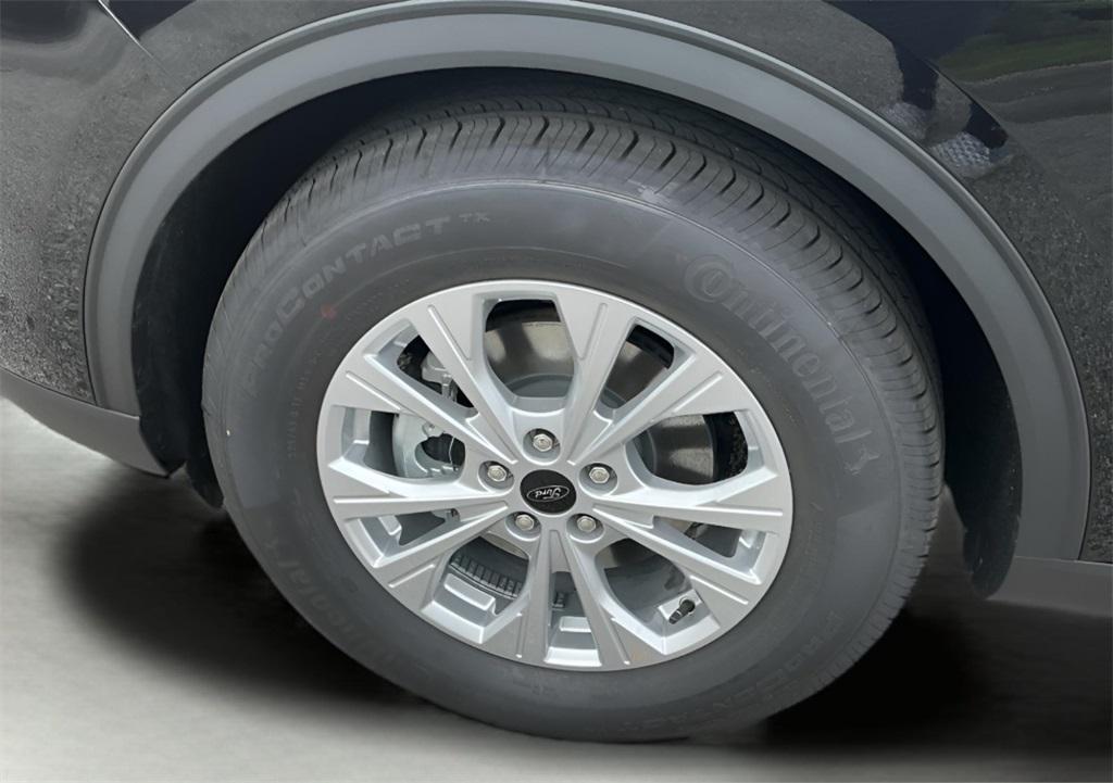 new 2025 Ford Escape car, priced at $28,240