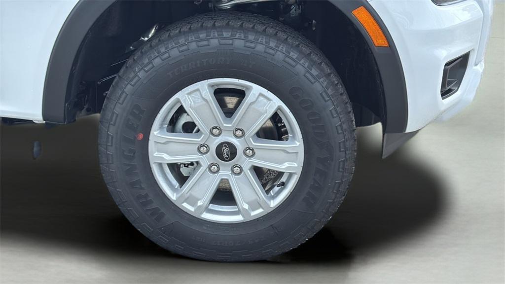new 2025 Ford Ranger car, priced at $32,576
