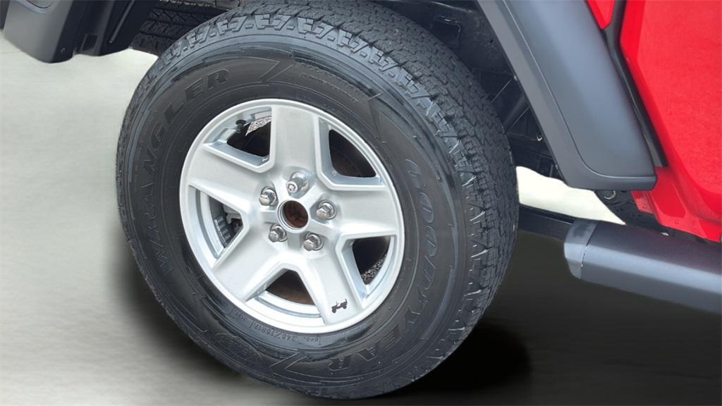 used 2020 Jeep Gladiator car, priced at $24,250