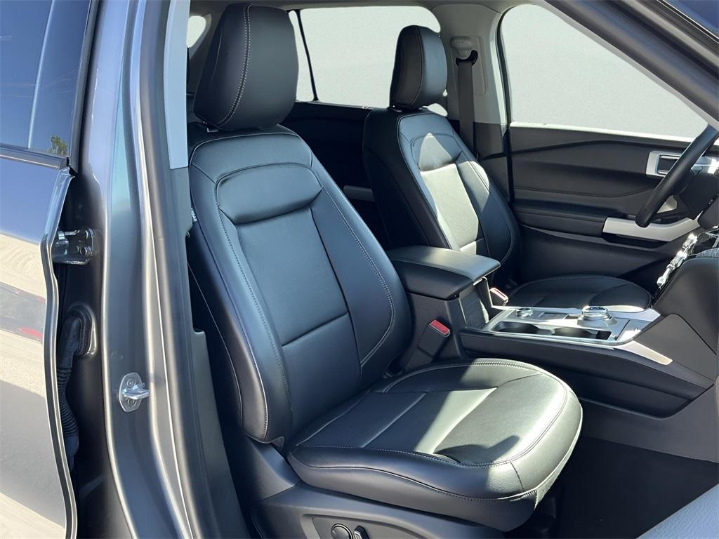 used 2022 Ford Explorer car, priced at $35,995