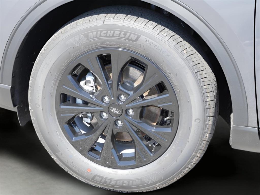new 2025 Ford Escape car, priced at $27,059