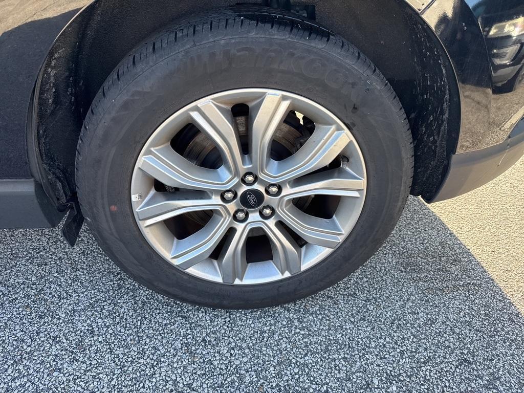 used 2024 Ford Edge car, priced at $28,650