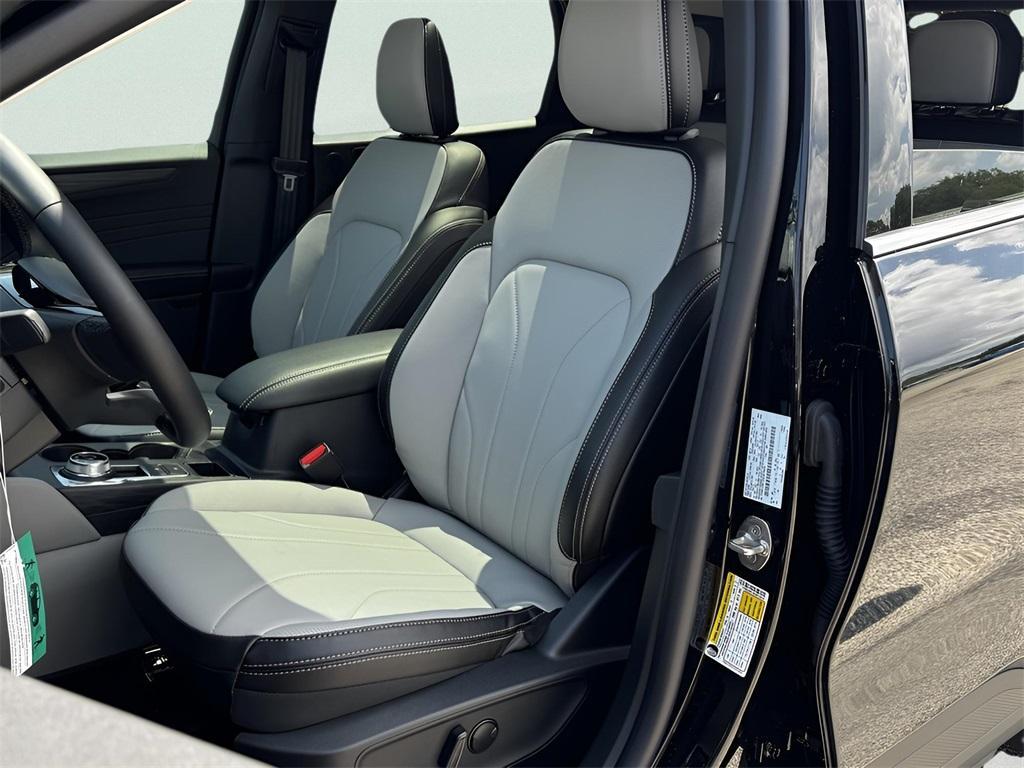 new 2025 Ford Escape car, priced at $33,914