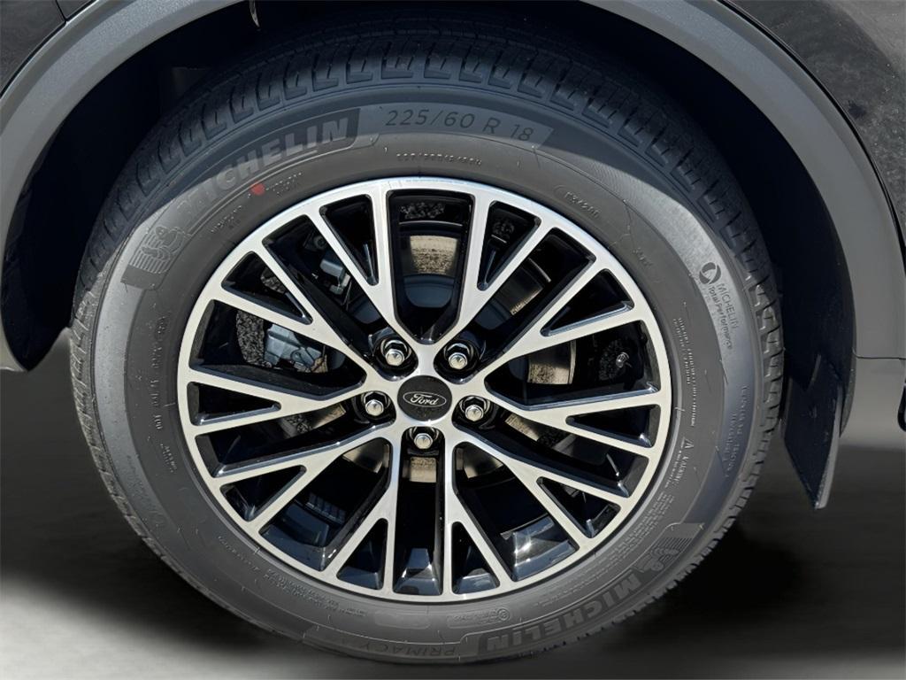 new 2025 Ford Escape car, priced at $33,914