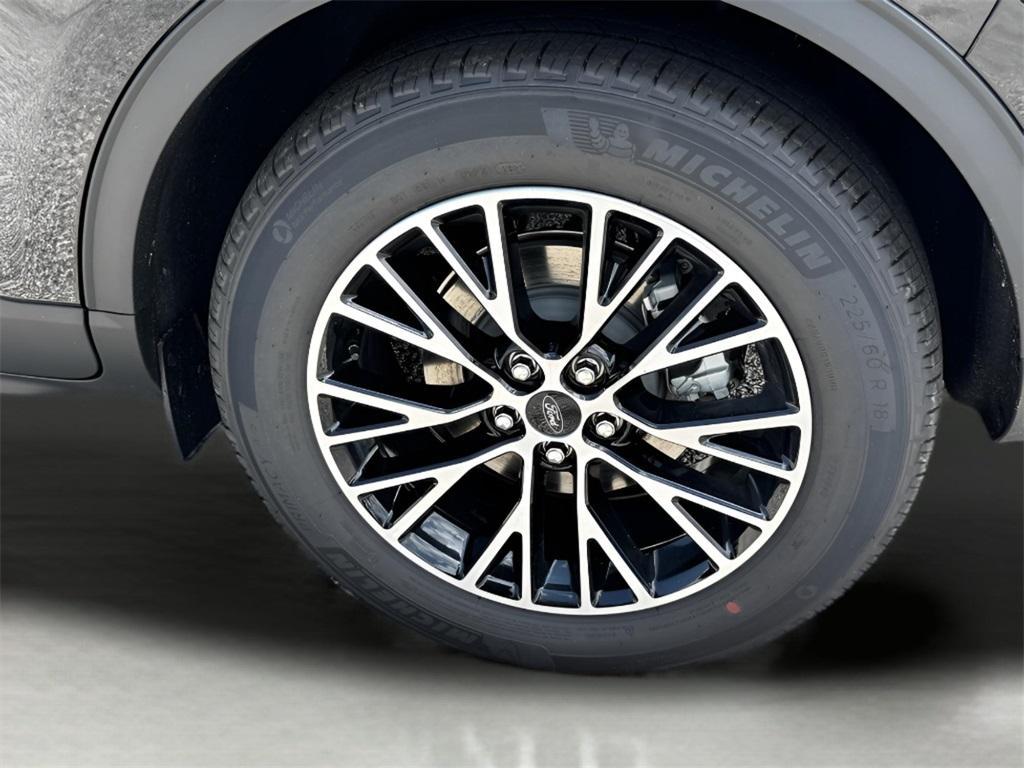 new 2025 Ford Escape car, priced at $33,914