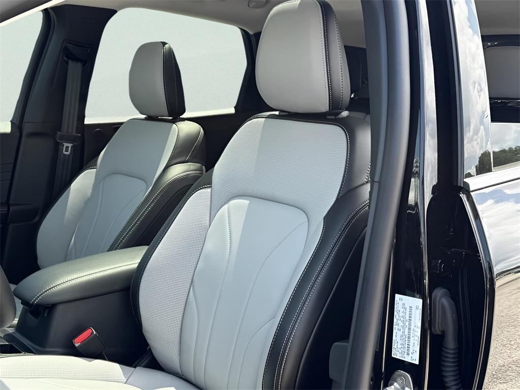 new 2025 Ford Escape car, priced at $33,914