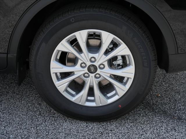 new 2025 Ford Escape car, priced at $32,475