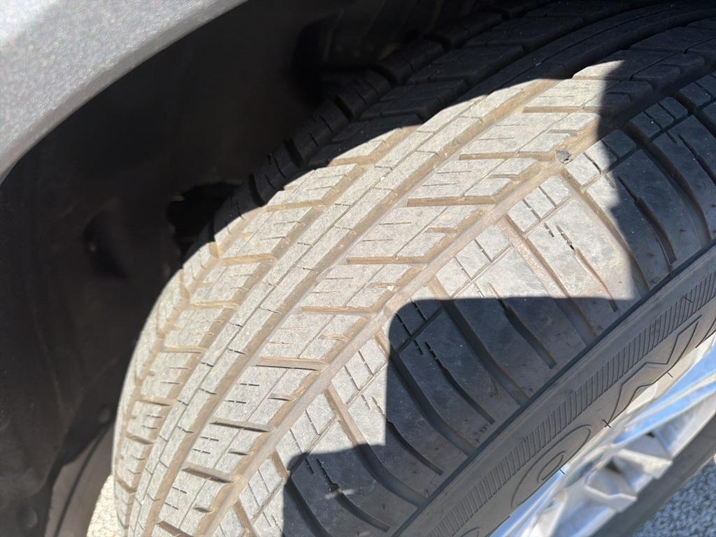 used 2024 Ford Explorer car, priced at $26,492