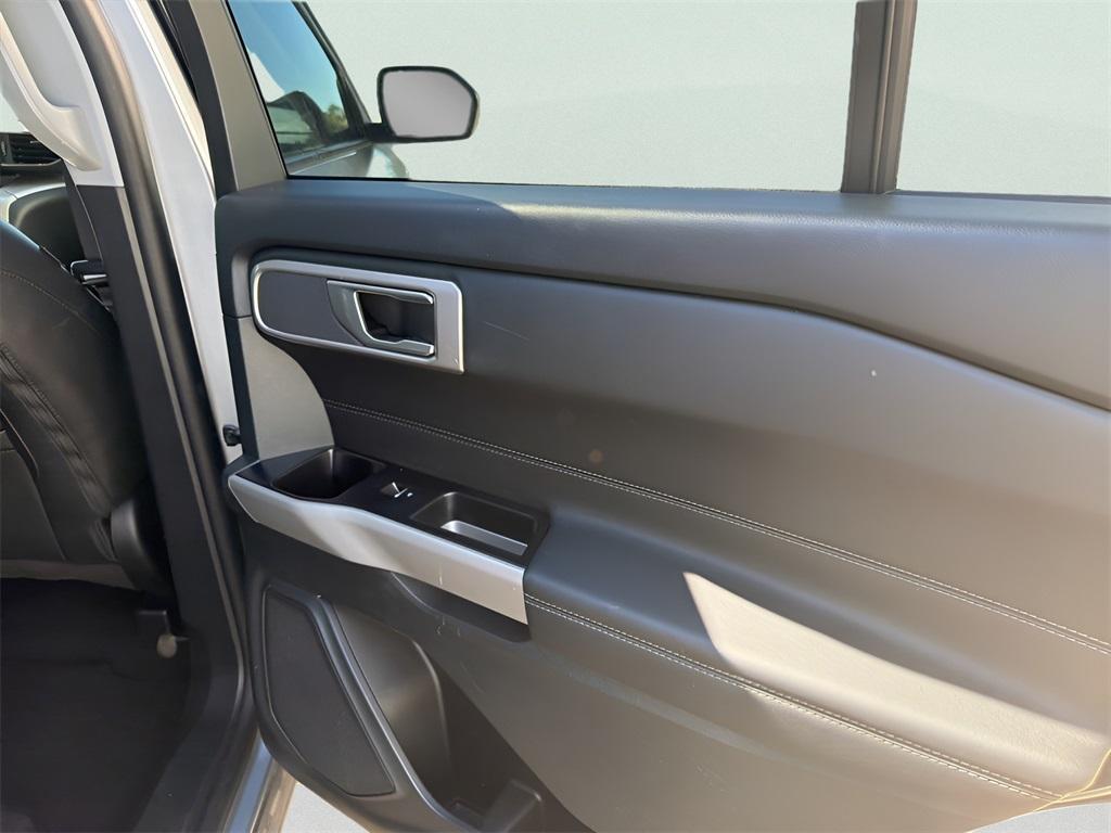 used 2024 Ford Explorer car, priced at $24,995