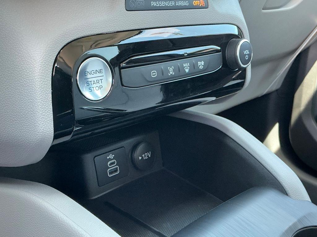 new 2025 Ford Escape car, priced at $30,862