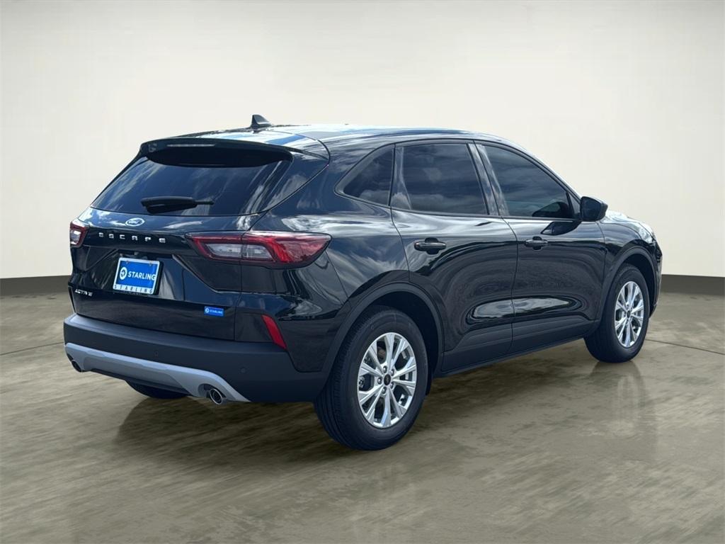 new 2025 Ford Escape car, priced at $25,618
