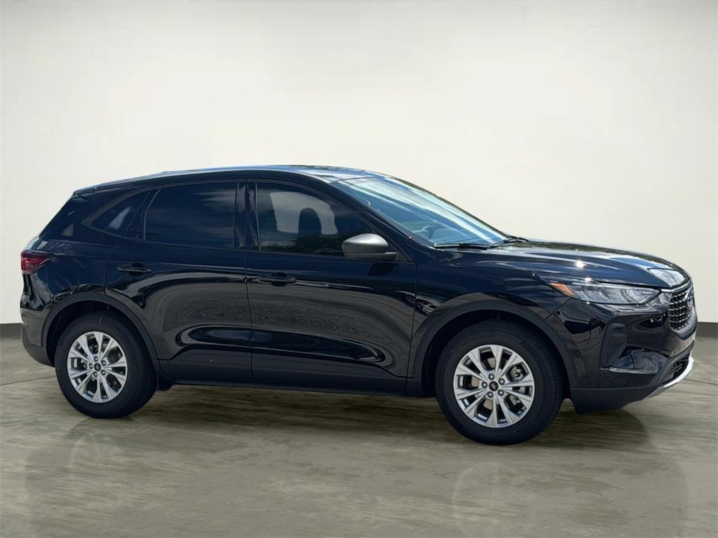 new 2025 Ford Escape car, priced at $25,618