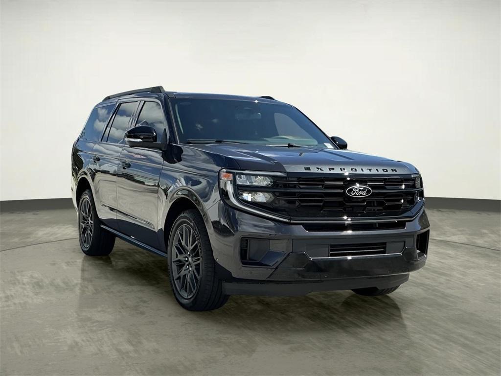 new 2025 Ford Expedition car, priced at $81,659