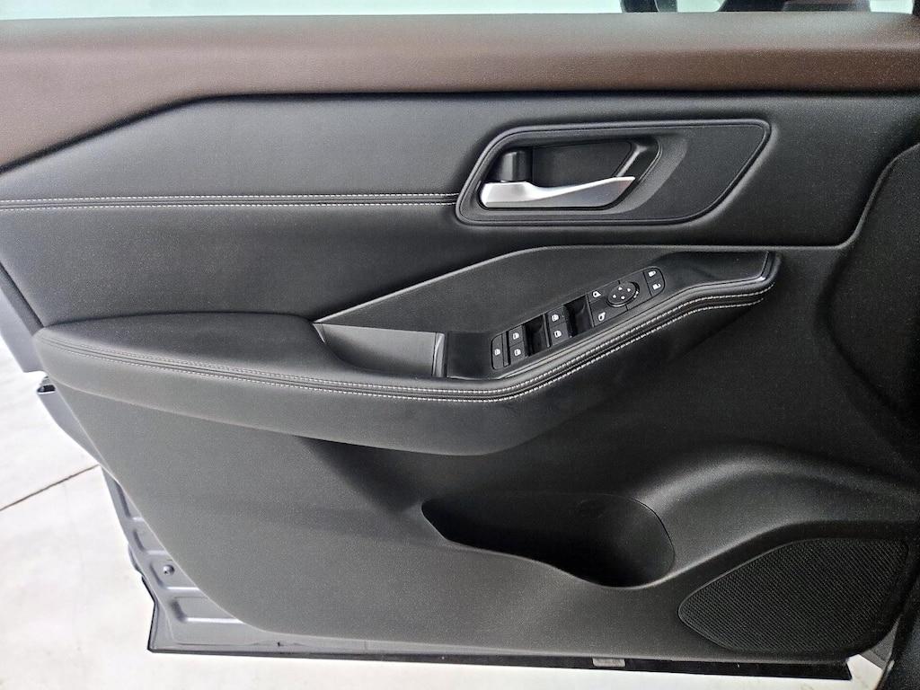 used 2023 Nissan Rogue car, priced at $27,998
