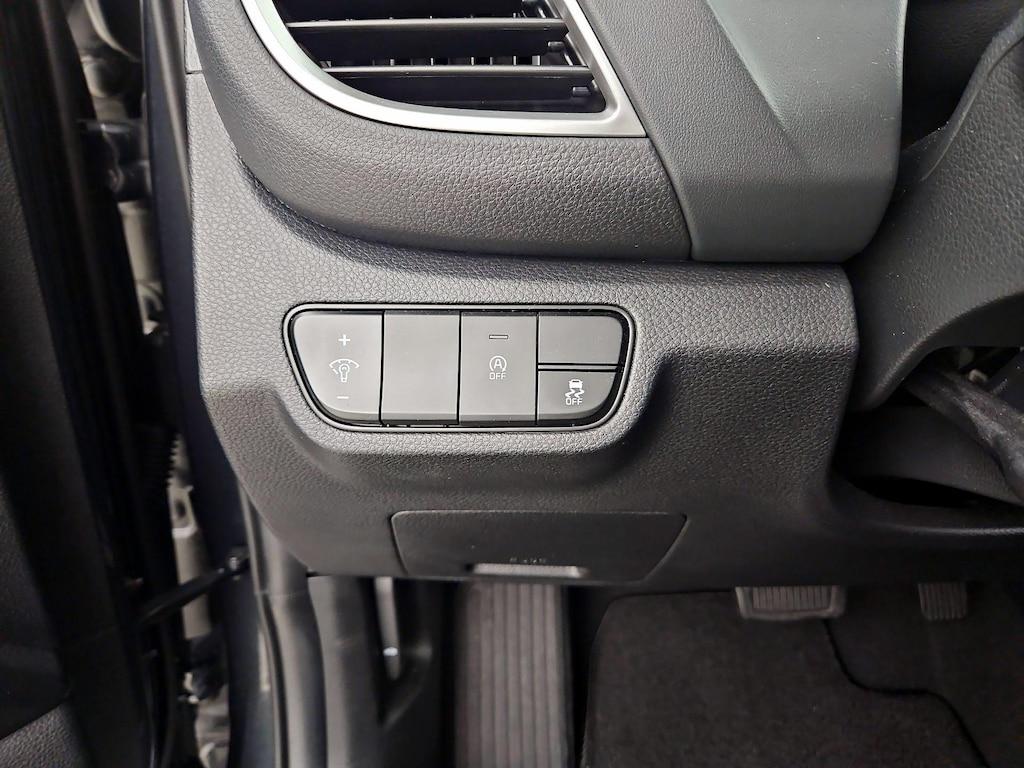 used 2025 Kia Seltos car, priced at $25,998